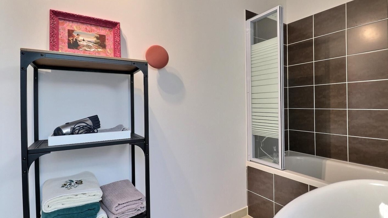 Photo of Bathroom in Chateaubourg