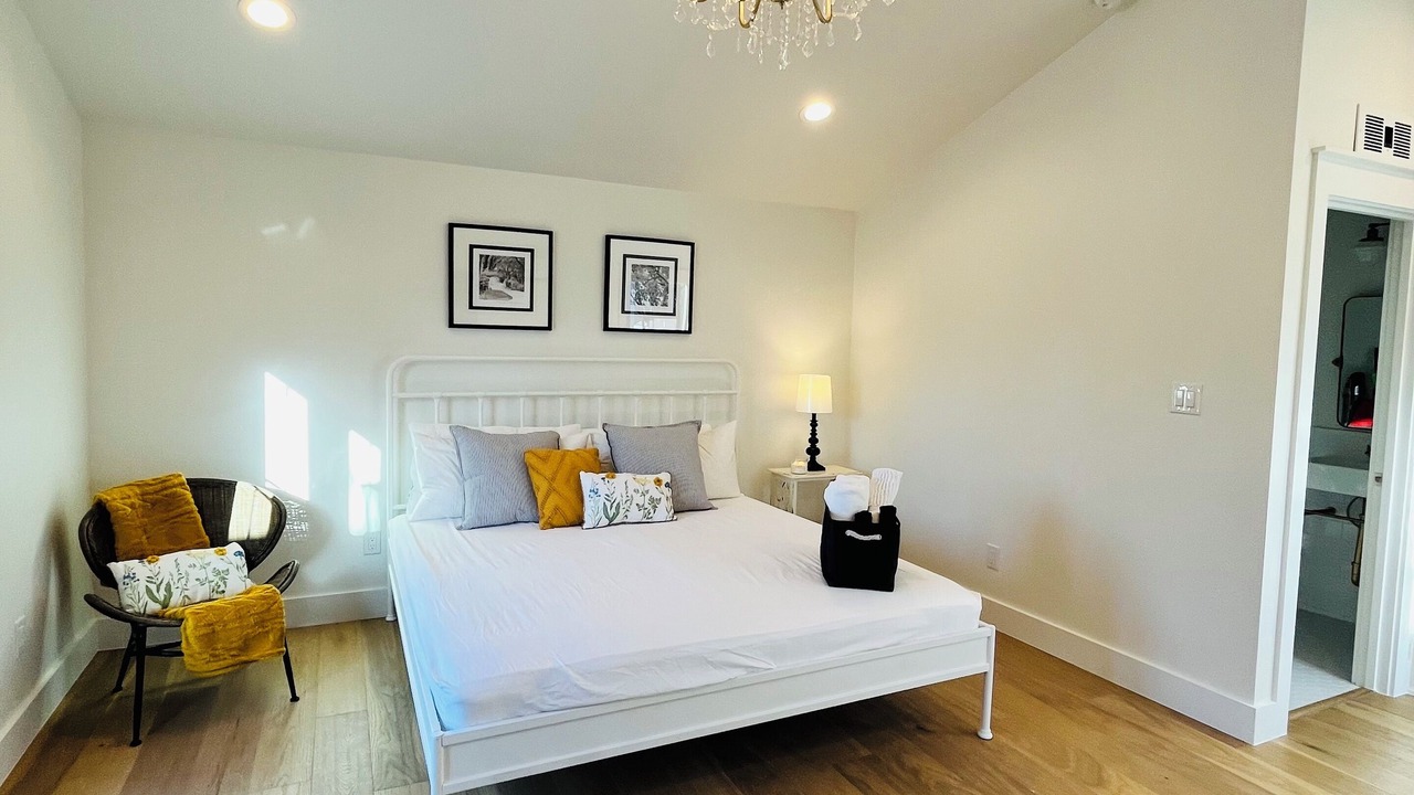 Photo of Bedroom in Mason