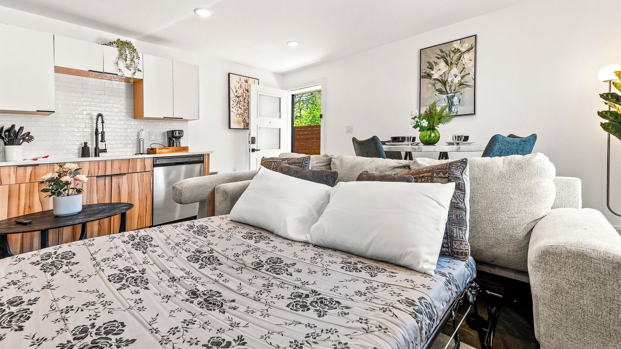 Photo of Bedroom in Old East Dallas
