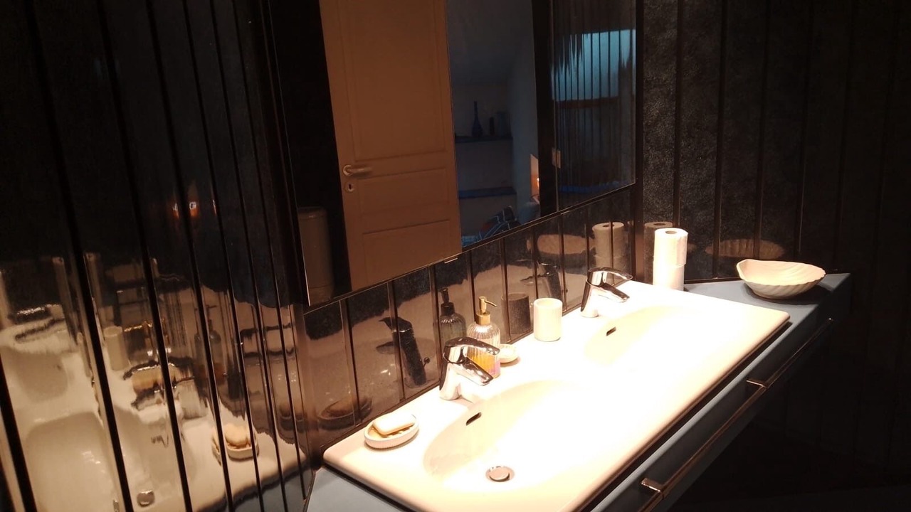 Photo of Bathroom in Cournonterral