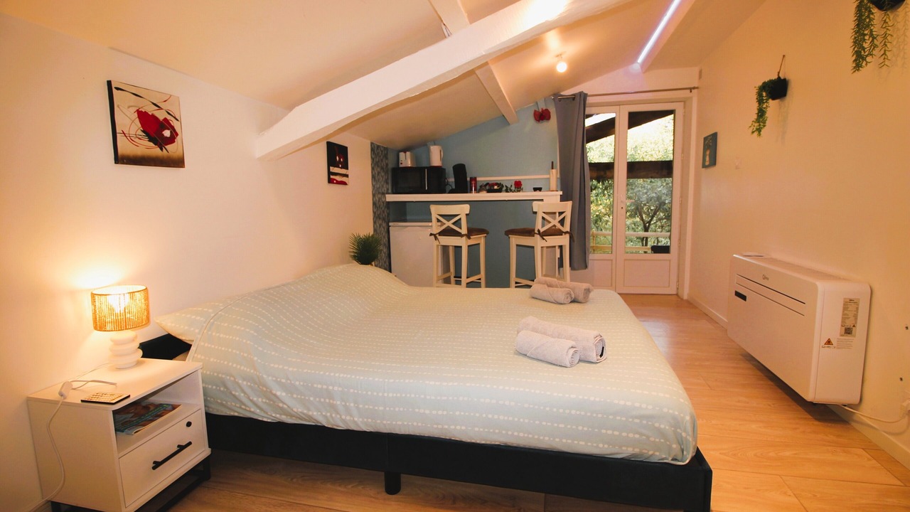 Photo of Bedroom in Gaillac