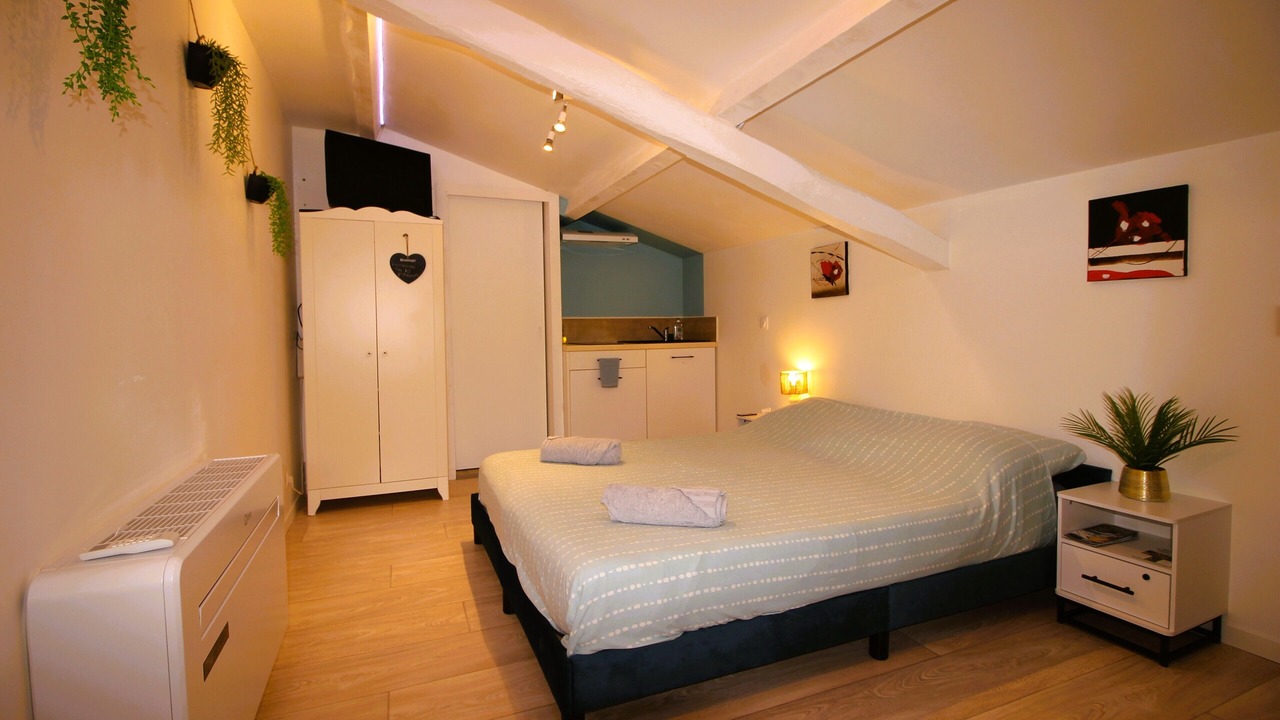 Photo of Bedroom in Gaillac