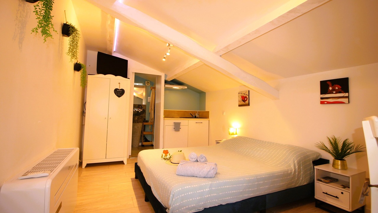 Photo of Bedroom in Gaillac