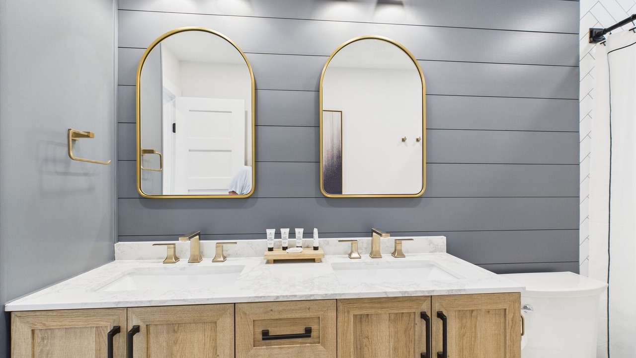 Photo of Bathroom in Willis