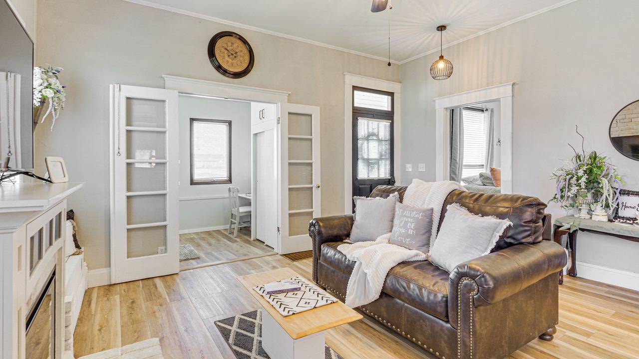 Photo of Livingroom in Mount Vernon