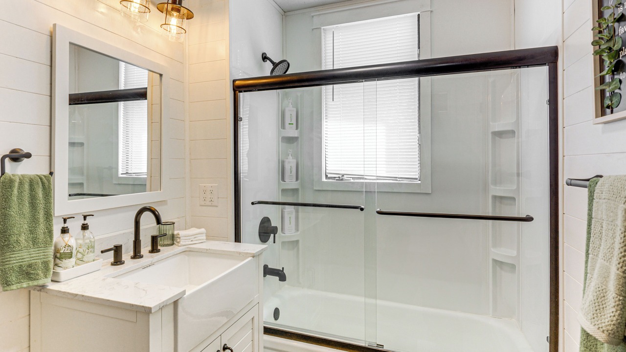 Photo of Bathroom in Mount Vernon