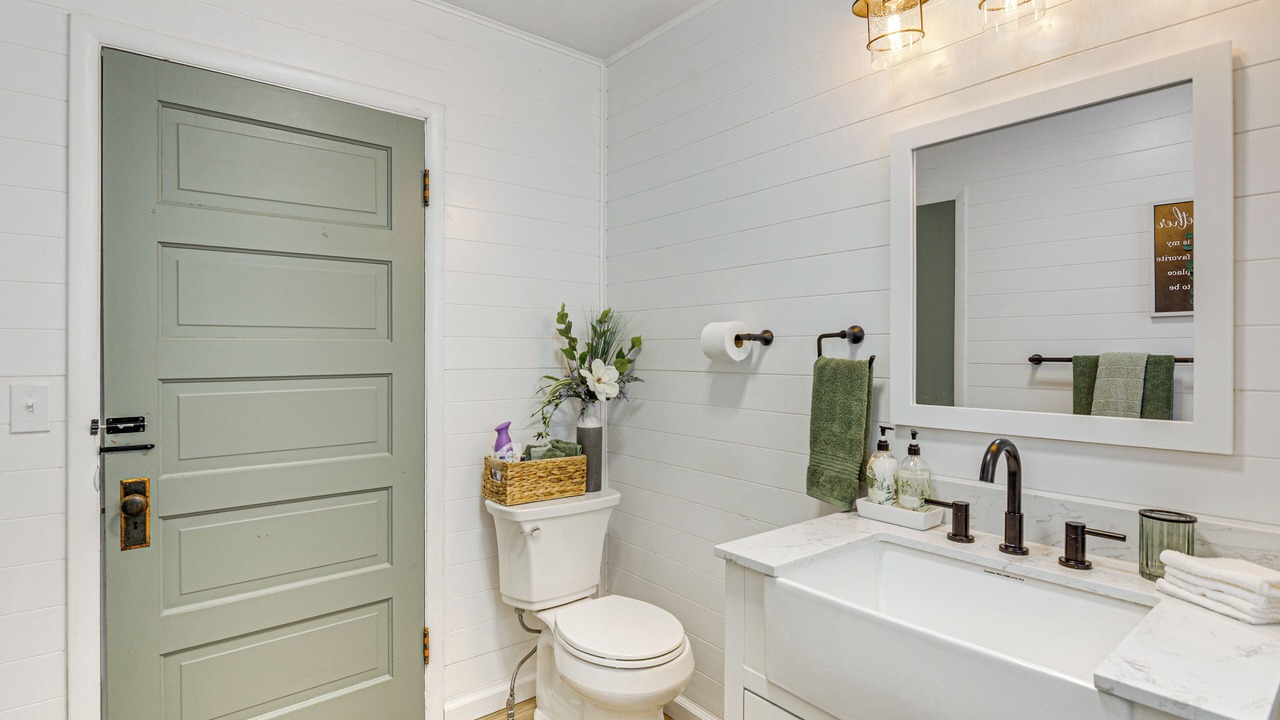 Photo of Bathroom in Mount Vernon