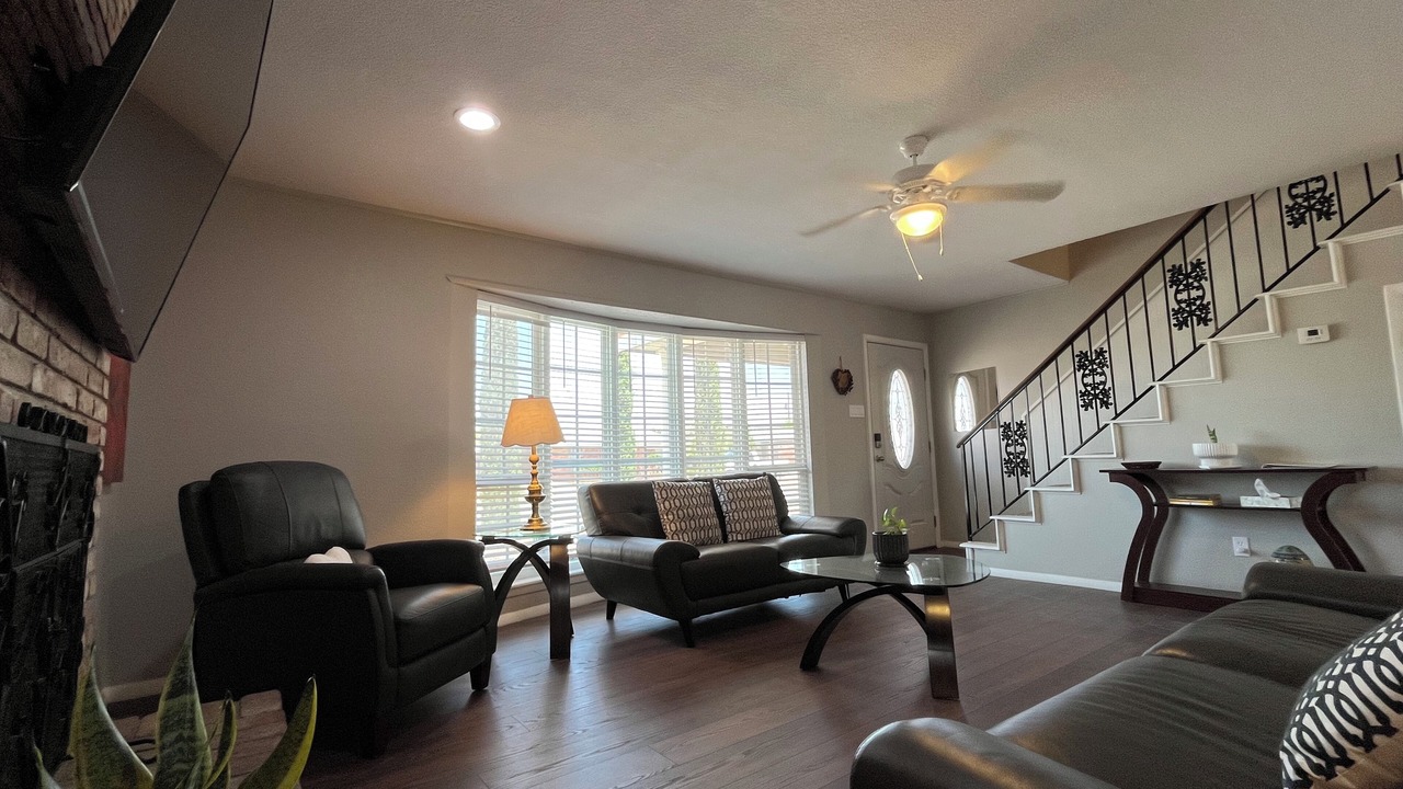 Photo of Livingroom in Biggs Field