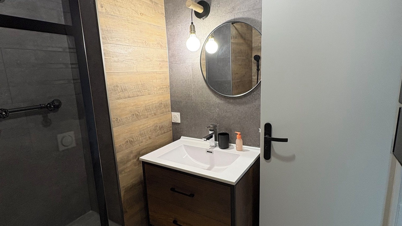 Photo of Bathroom in Saint-Claude