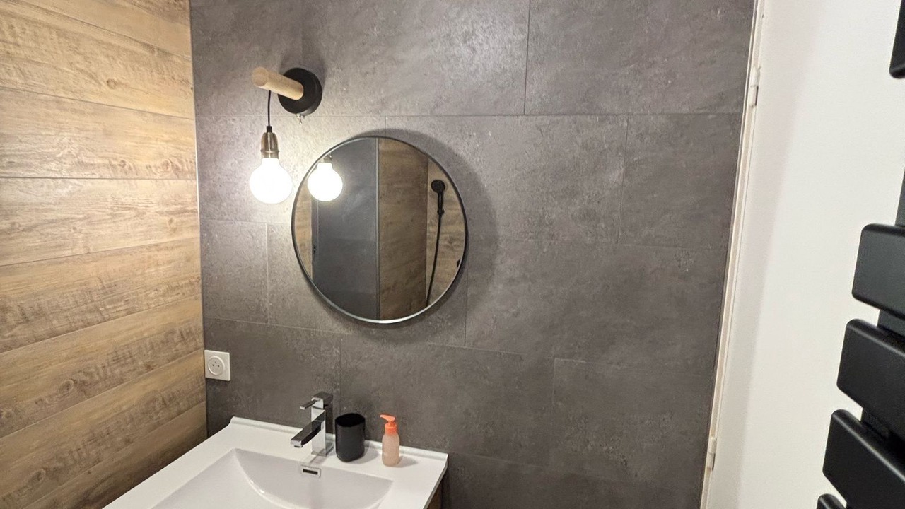 Photo of Bathroom in Saint-Claude