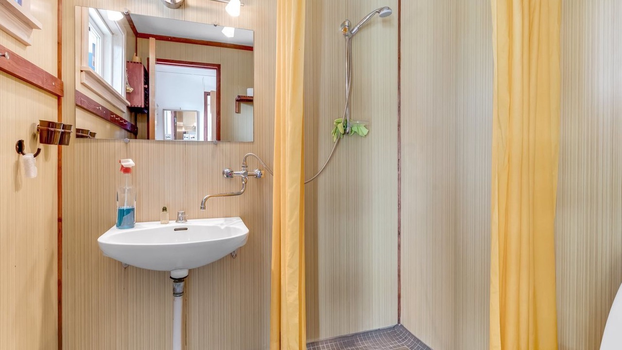 Photo of Bathroom in Yderby