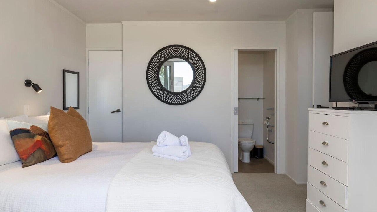 Photo of Bedroom in Waipahihi