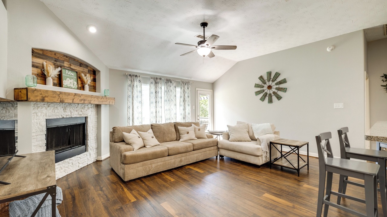 Photo of Livingroom in Cove