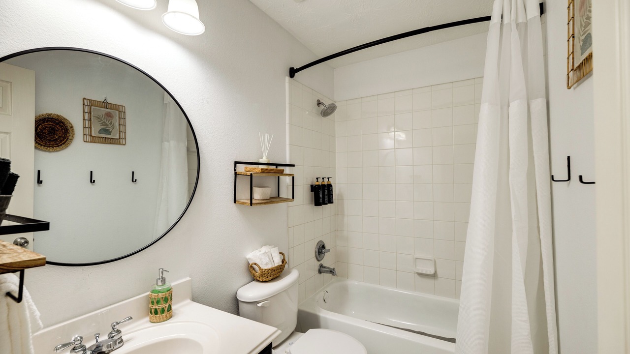 Photo of Bathroom in Cove