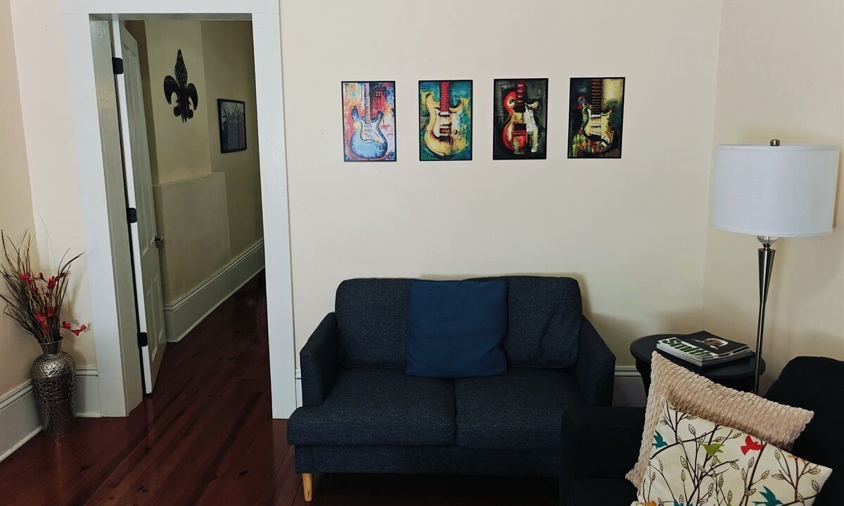 Photo of Livingroom in East Riverside