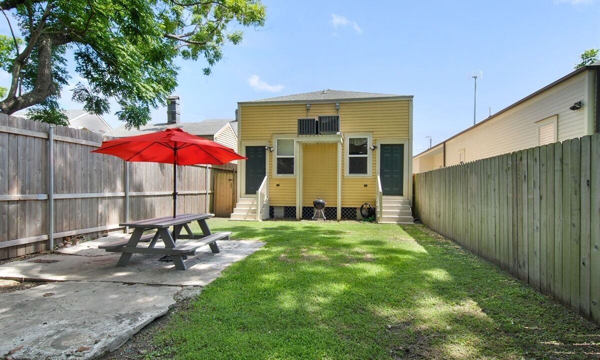 Photo of Outdoor in East Riverside