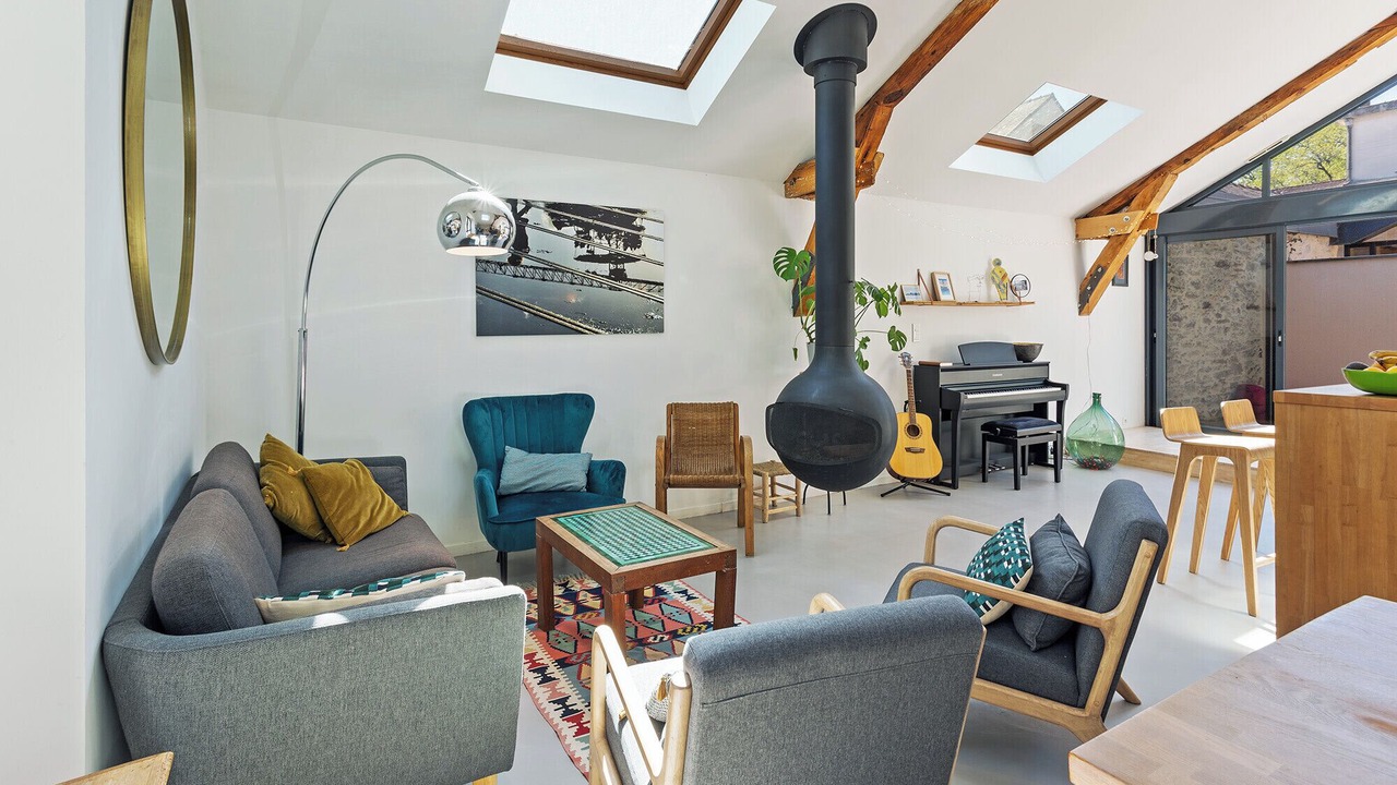 Photo of Livingroom in Talensac-Pont Morand