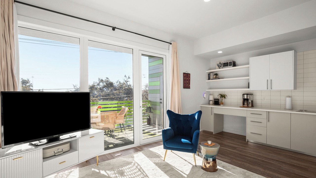 Photo of Livingroom in South Lamar