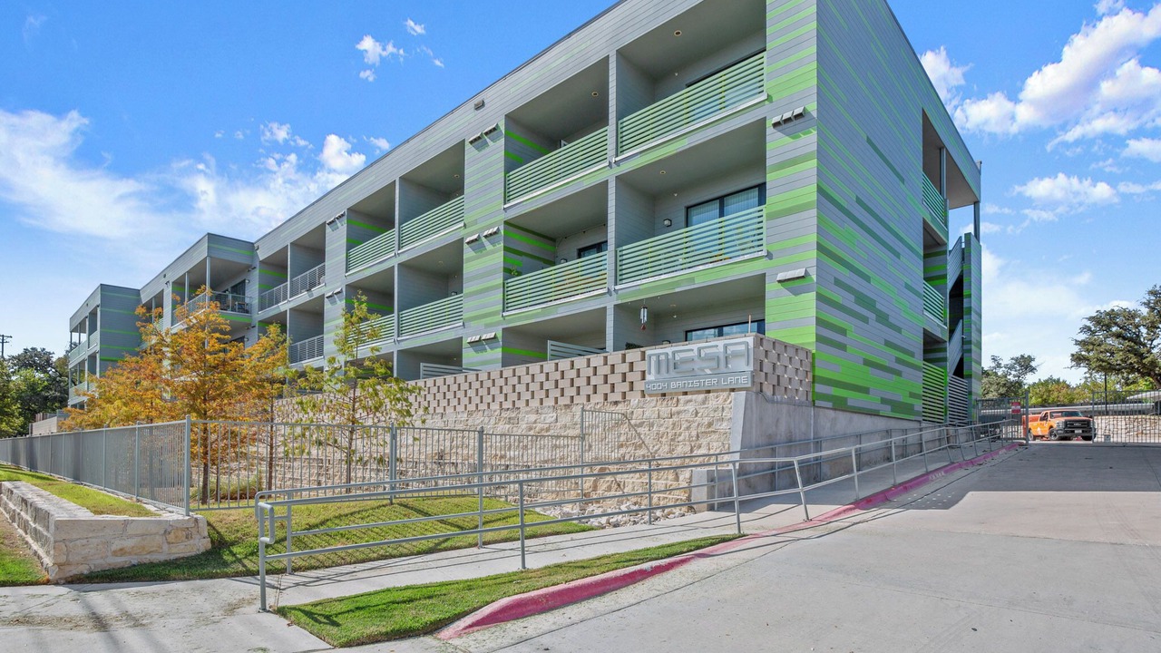 Photo of Outdoor in South Lamar