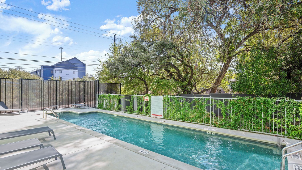 Photo of Outdoor in South Lamar