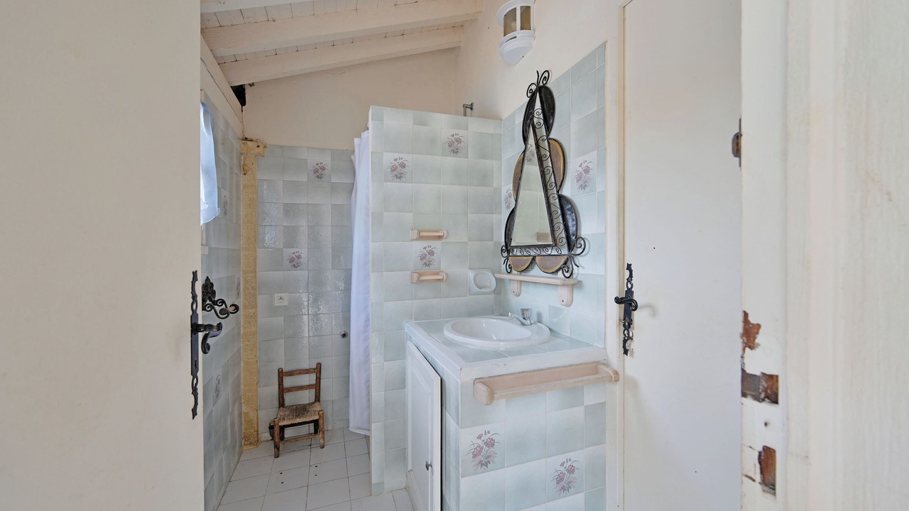 Photo of Bathroom in Saint-Saturnin-les-Avignon