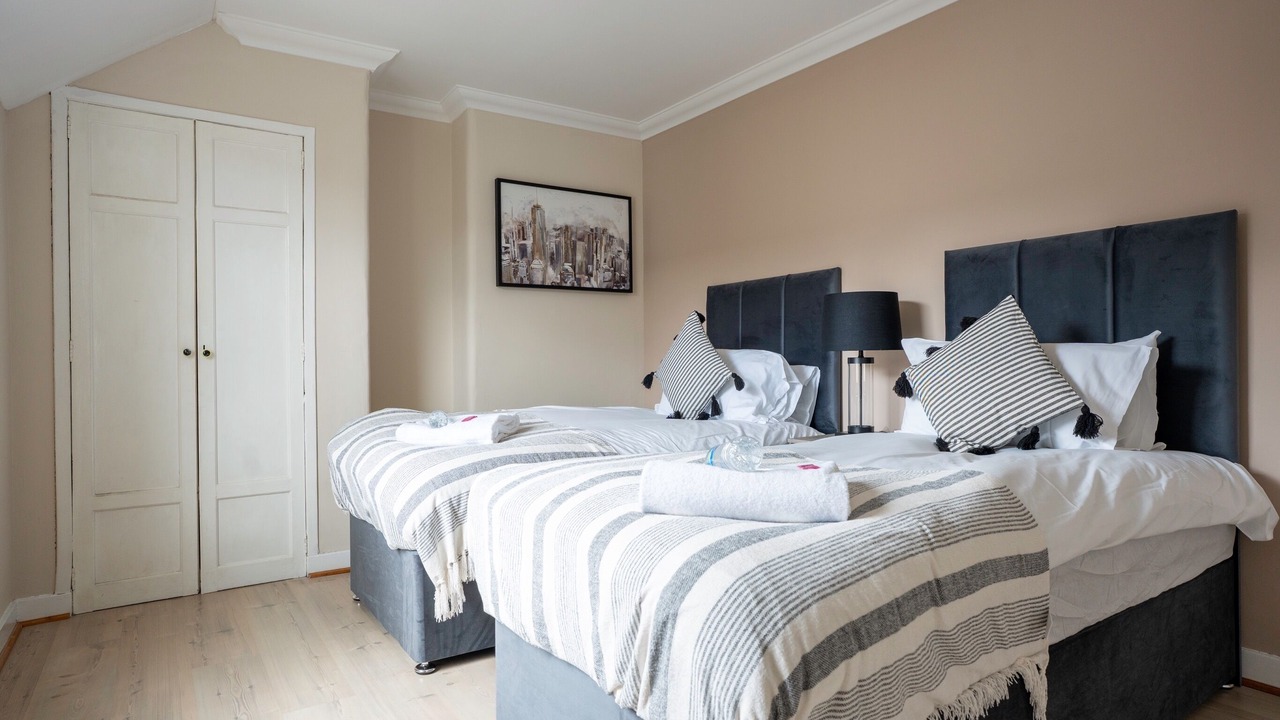 Photo of Others in Bathgate