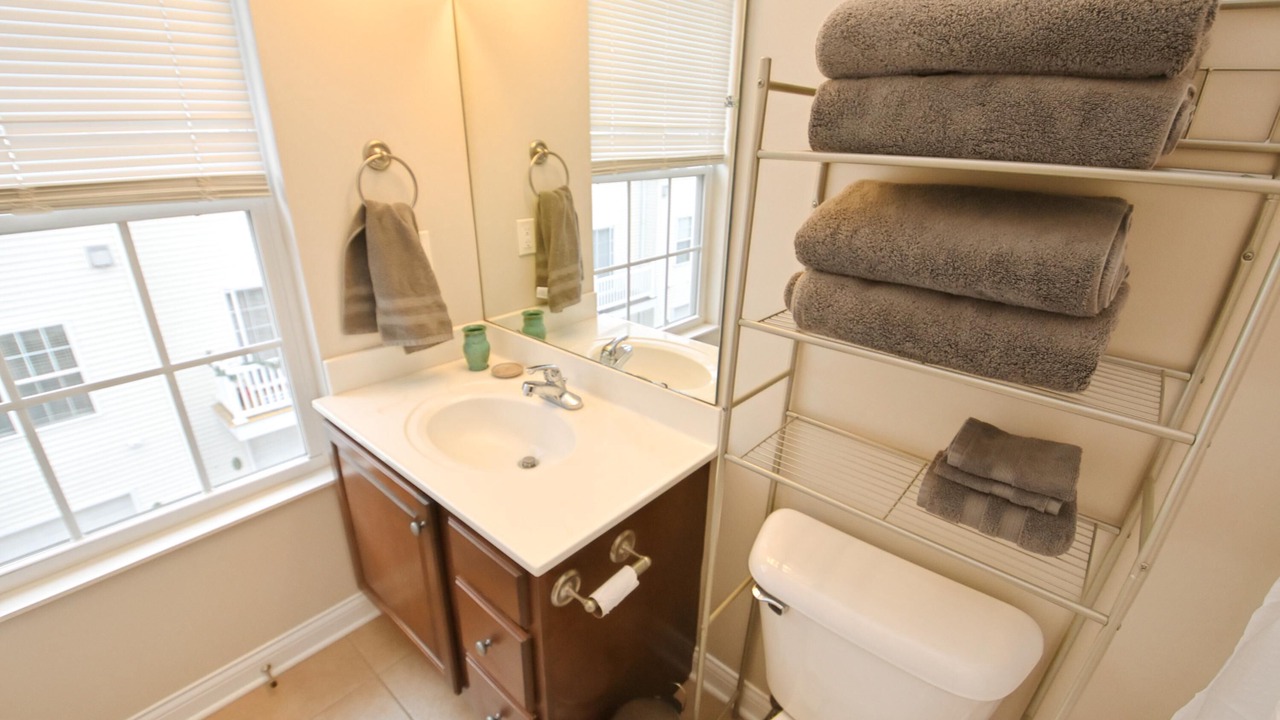 Photo of Bathroom in Roseland