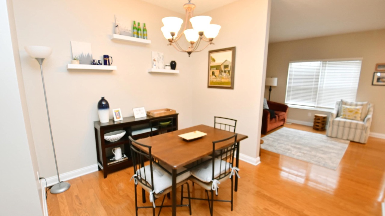Photo of Livingroom in Roseland
