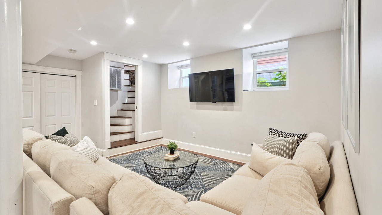 Photo of Livingroom in Dorchester