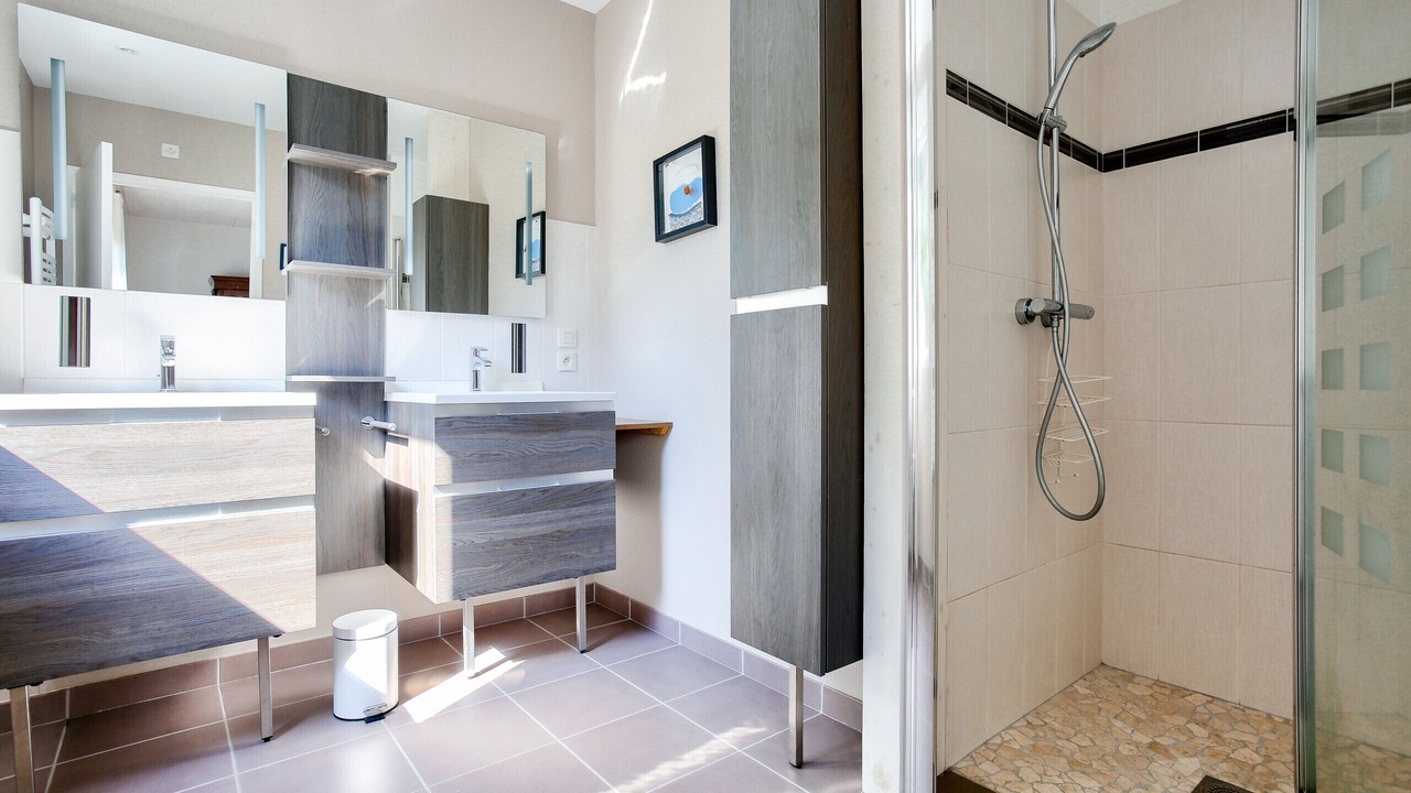 Photo of Bathroom in Saint-Briac-sur-Mer