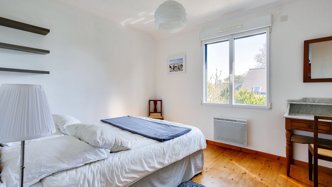 Photo of Bedroom in Saint-Briac-sur-Mer