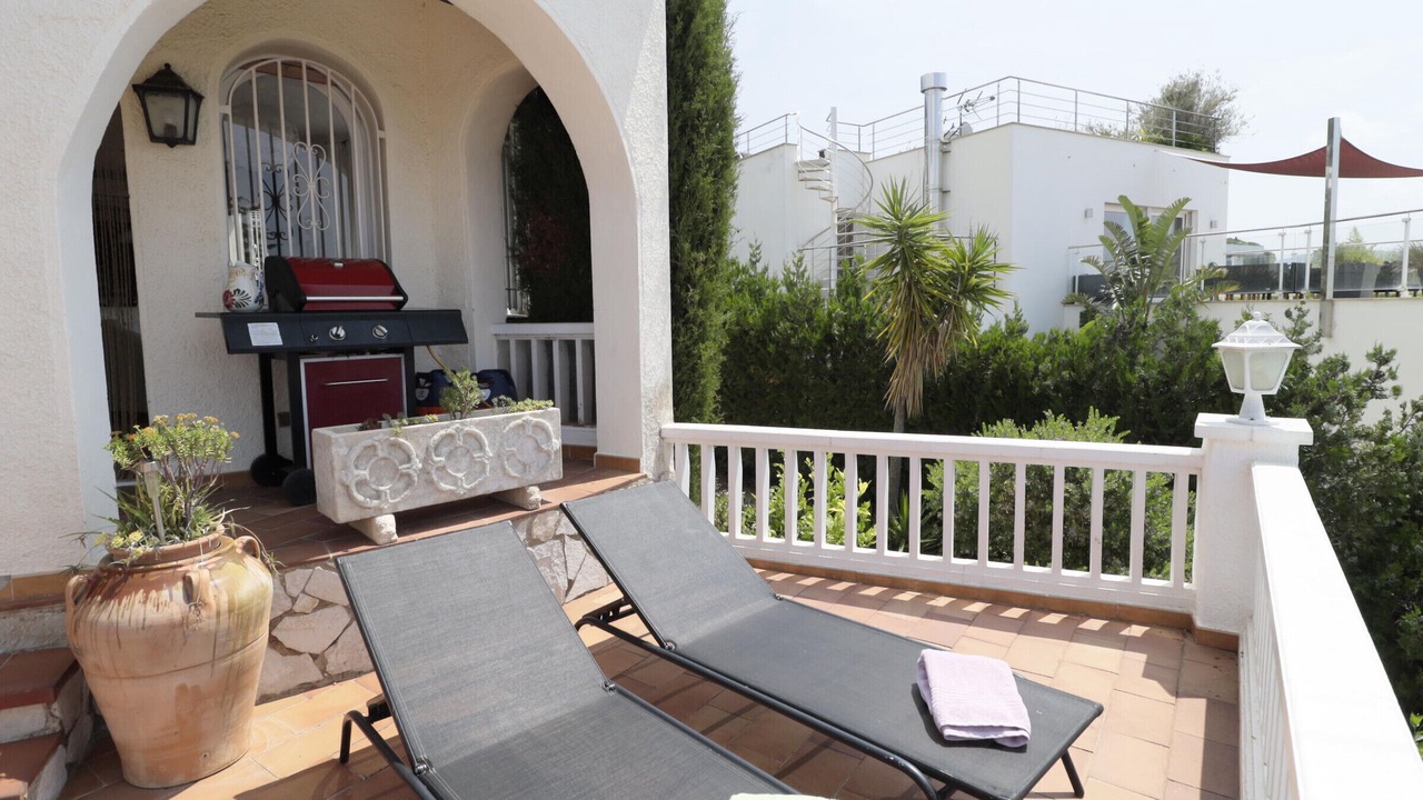 Photo of Patio Balcony in El Mas Isaac