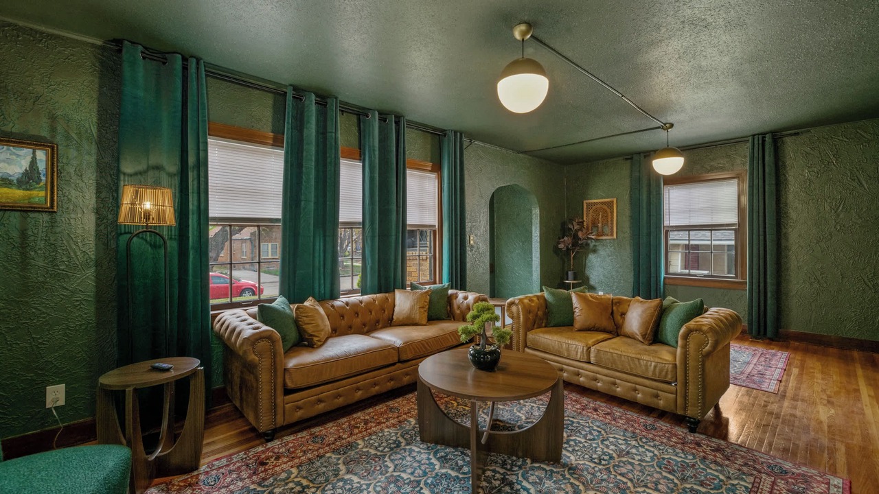 Photo of Livingroom in Sleepy Hollow