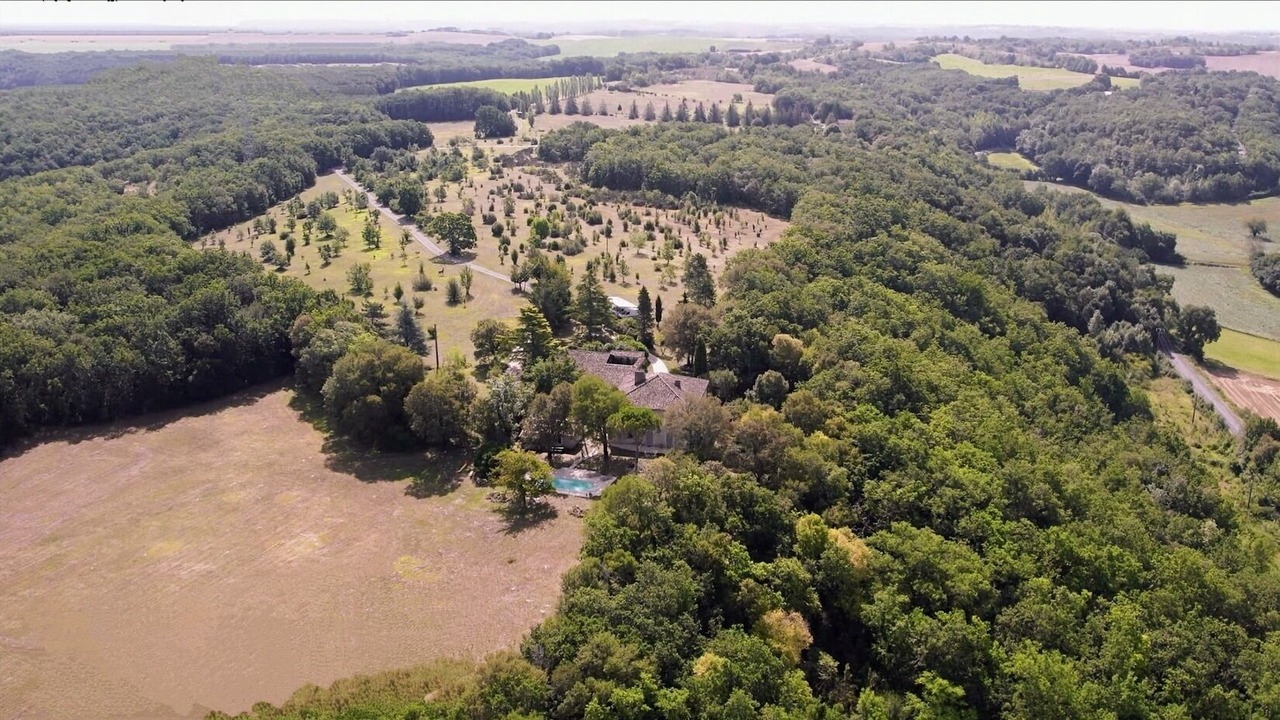 Photo of Outdoor in Sainte-Alauzie
