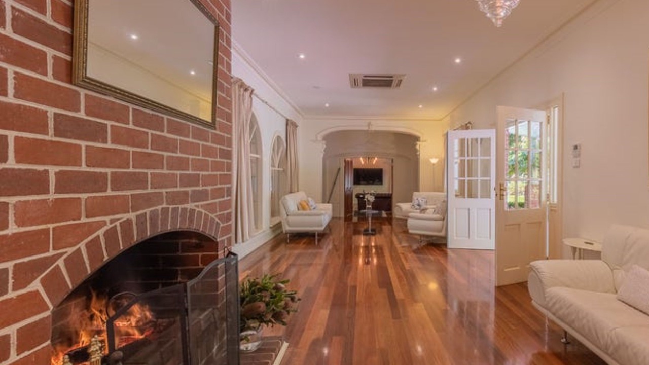 Photo of Others in Emerald