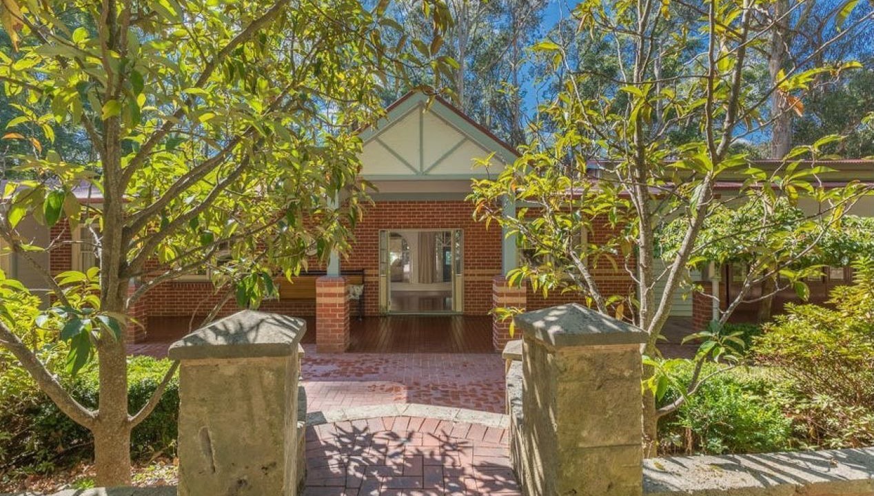 Photo of Outdoor in Emerald