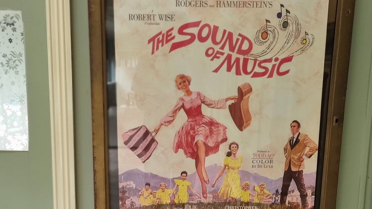 Photo of Others in Emerald