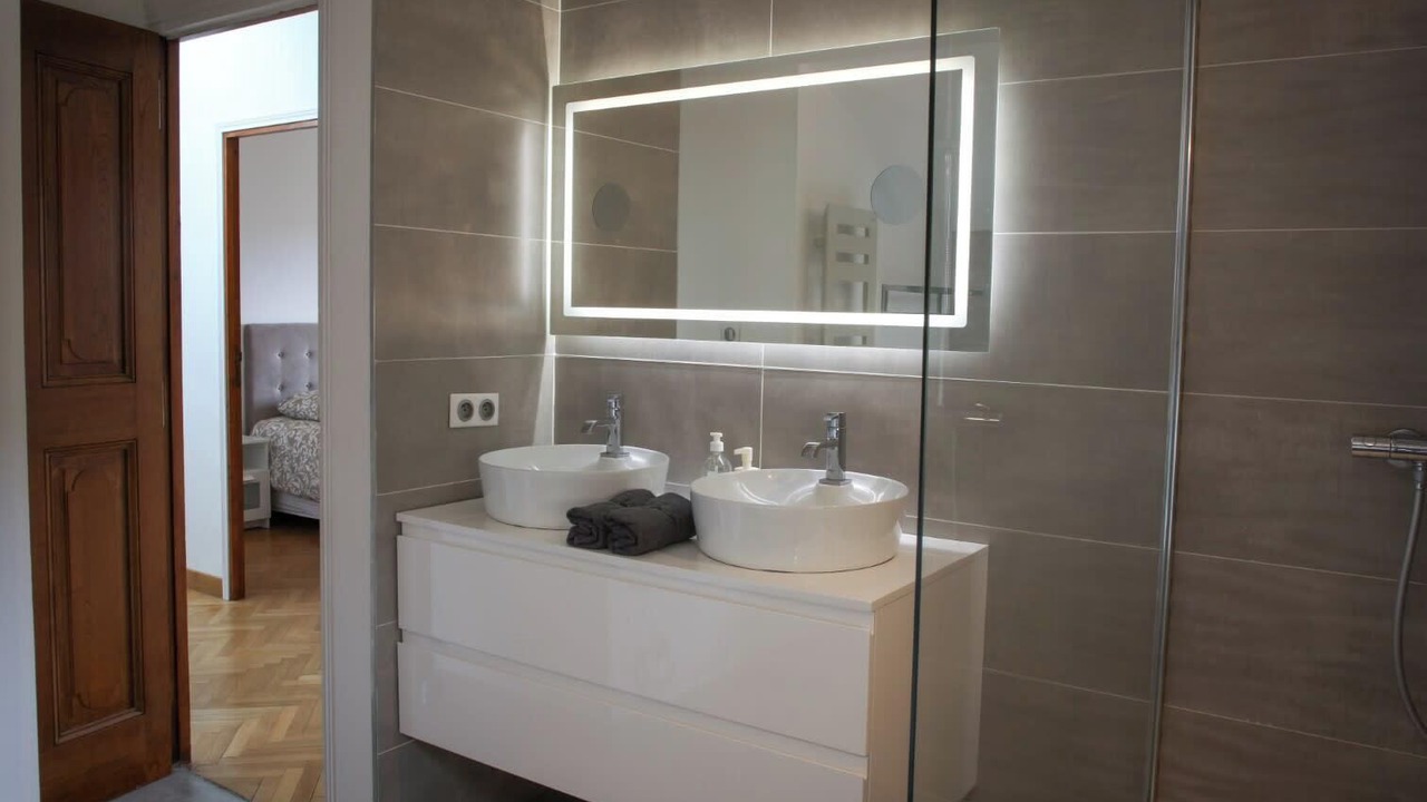 Photo of Bathroom in Saint - Martin - du - Touch