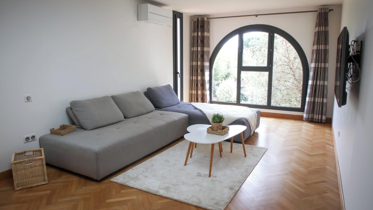 Photo of Livingroom in Saint - Martin - du - Touch