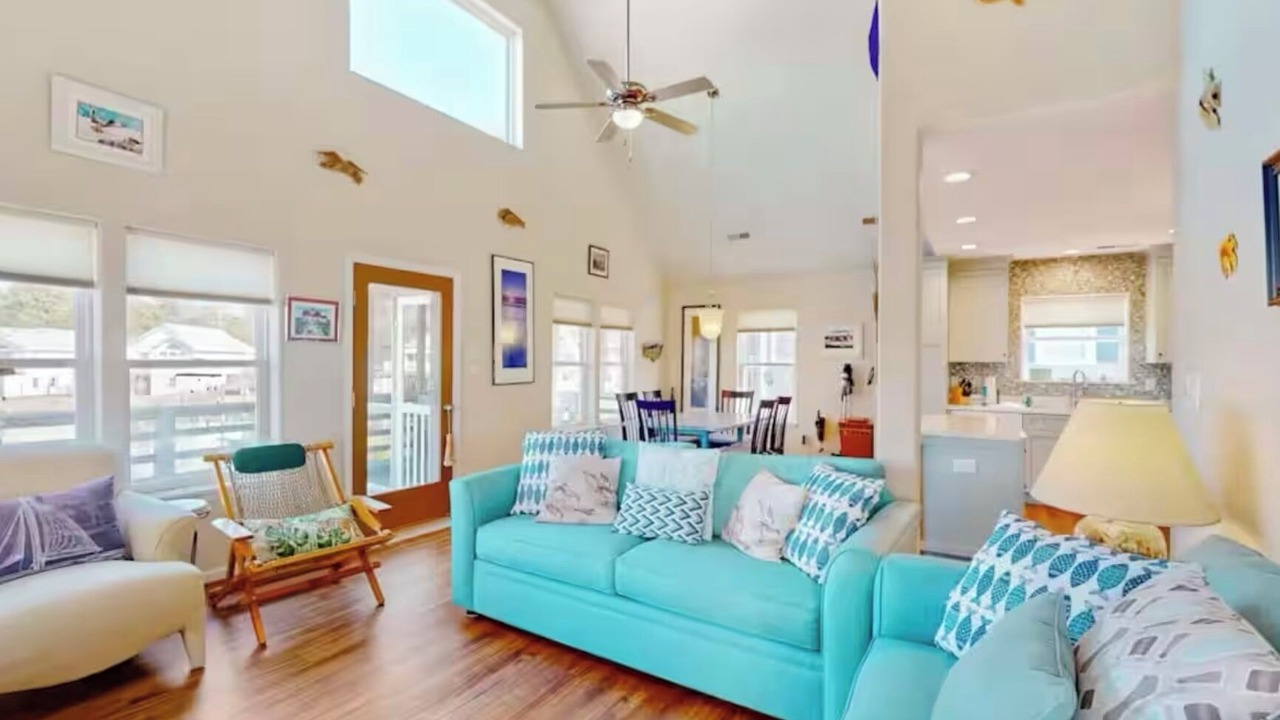 Photo of Livingroom in Colington Harbour