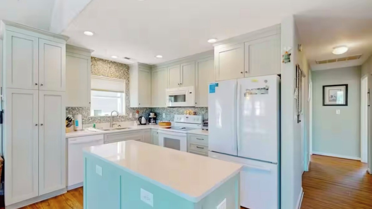 Photo of Kitchen in Colington Harbour