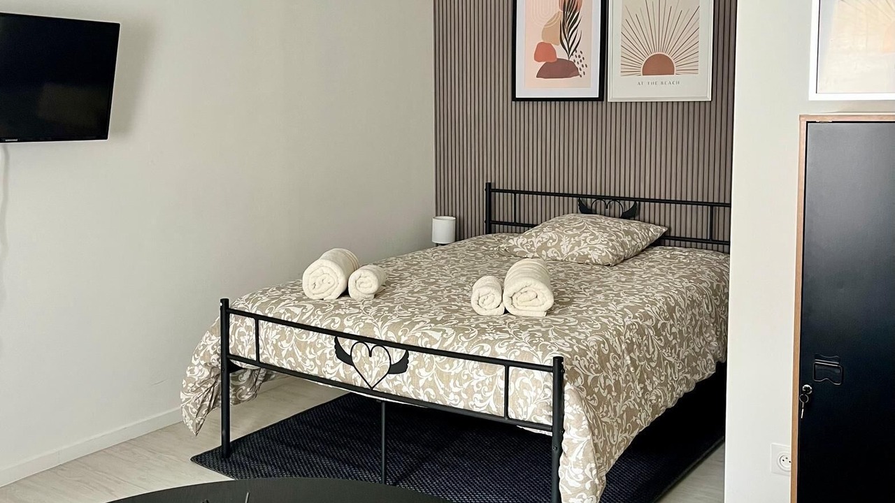 Photo of Bedroom in Cambrai