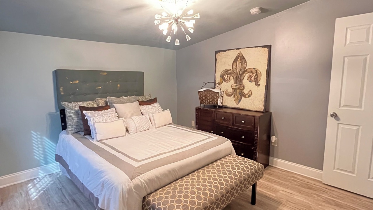 Photo of Bedroom in Kenner - Louis Armstrong International Airport