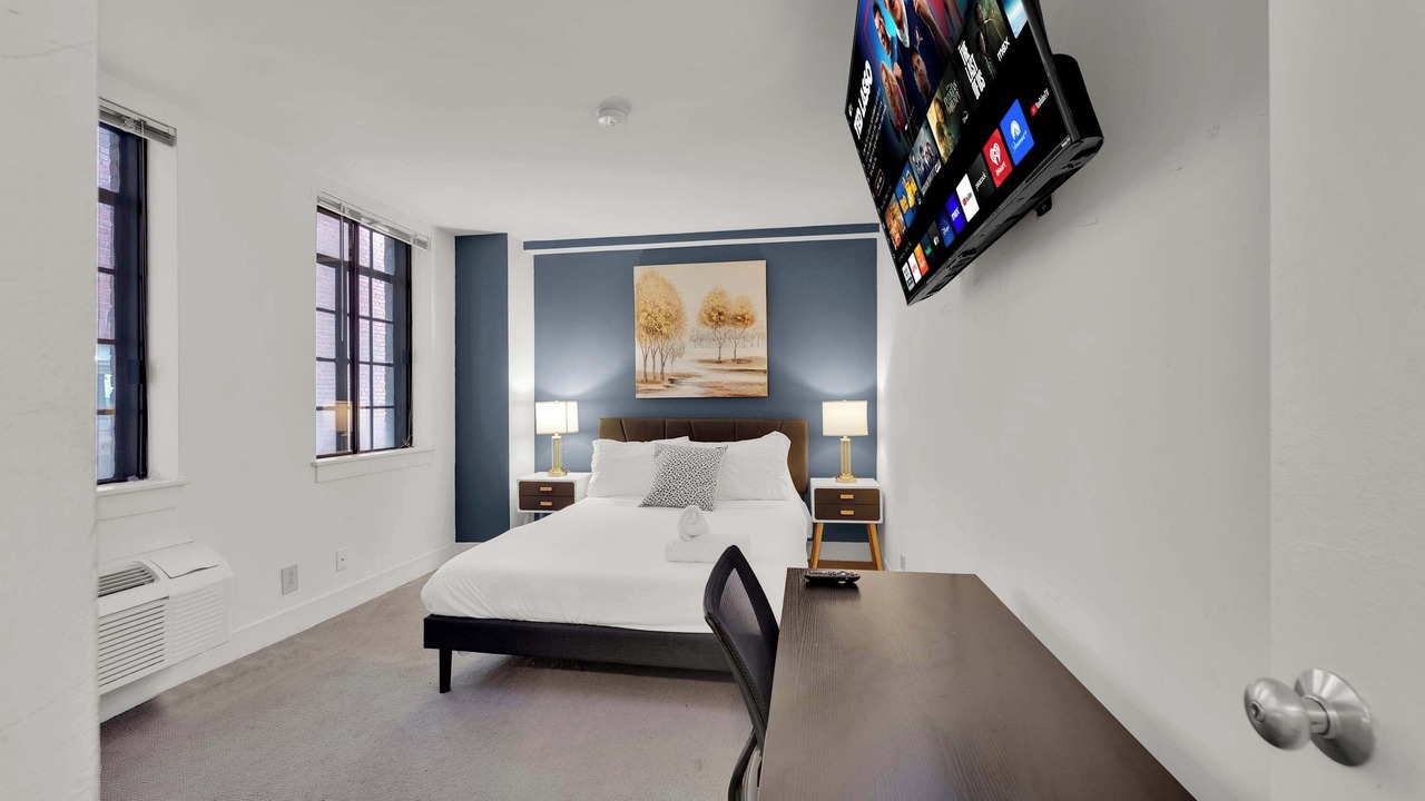 Photo of Bedroom in Center City