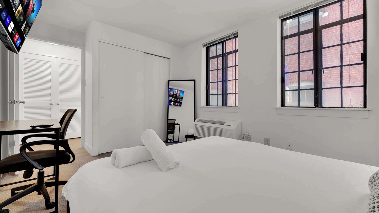 Photo of Bedroom in Center City
