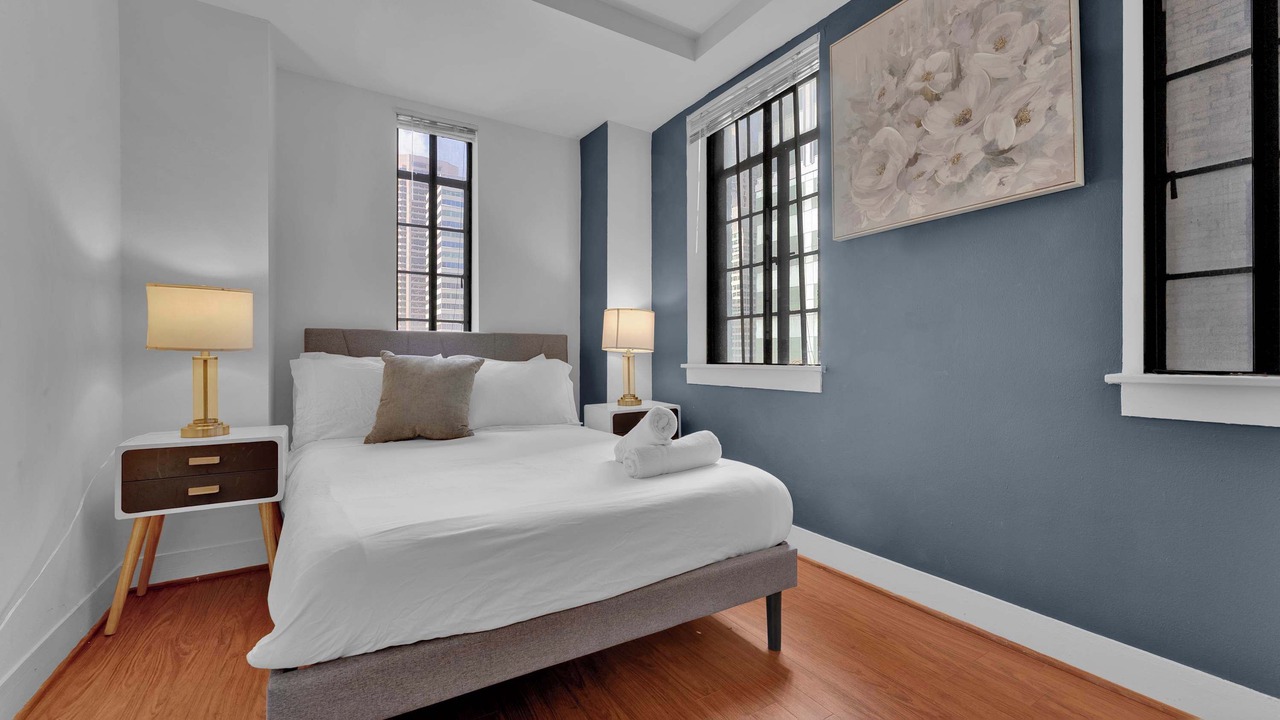 Photo of Livingroom in Center City