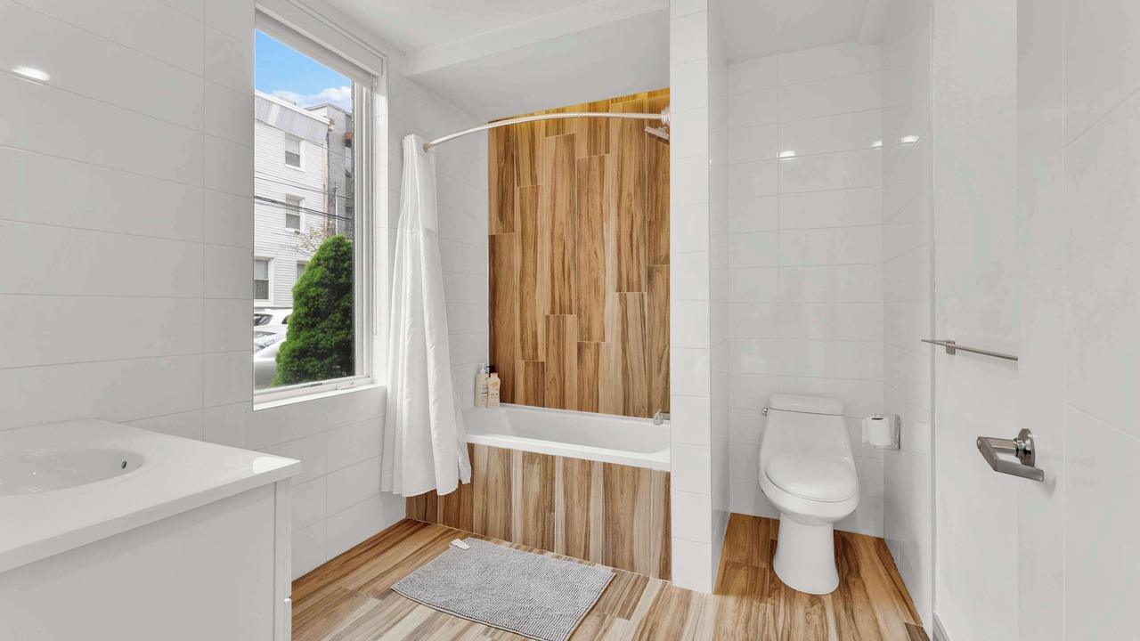 Photo of Bathroom in Olde Kensington