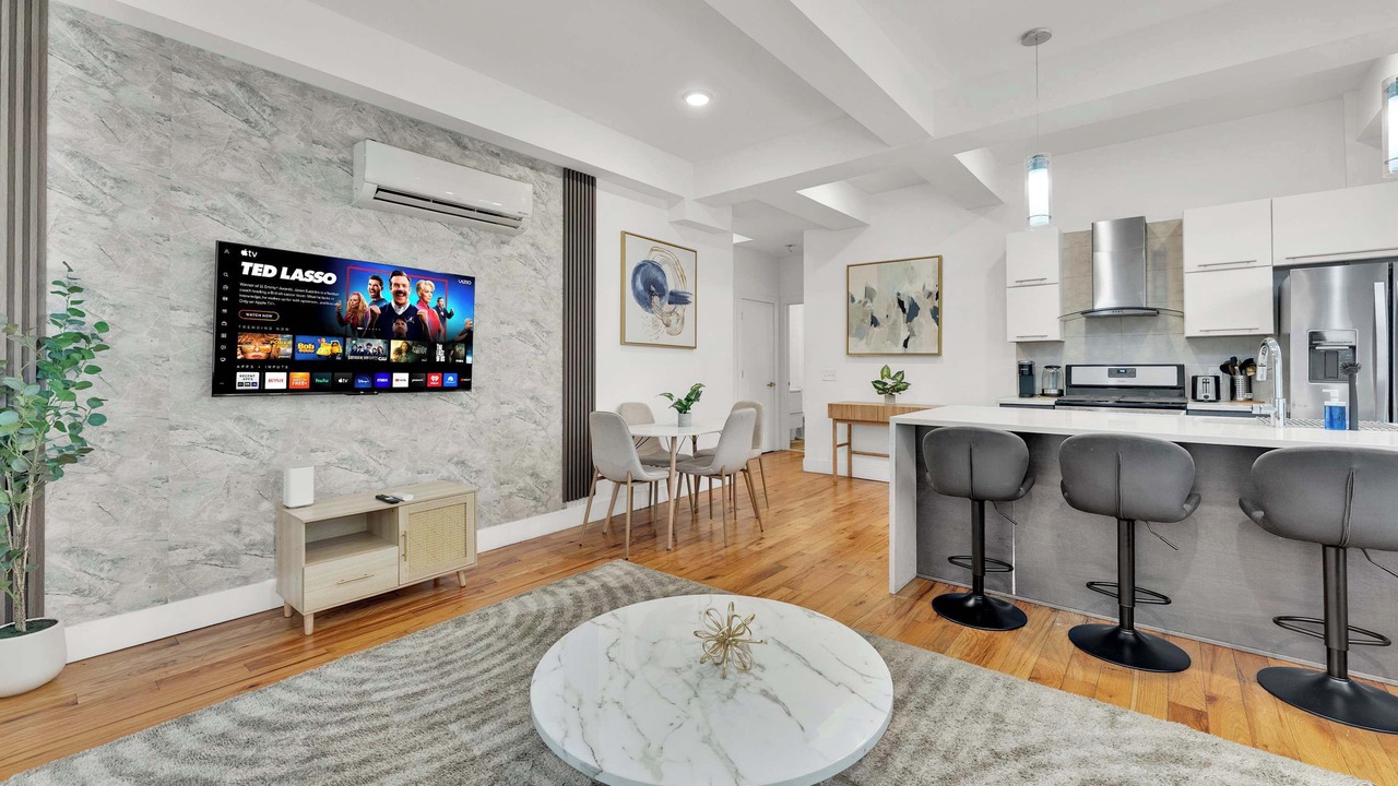 Photo of Livingroom in Olde Kensington