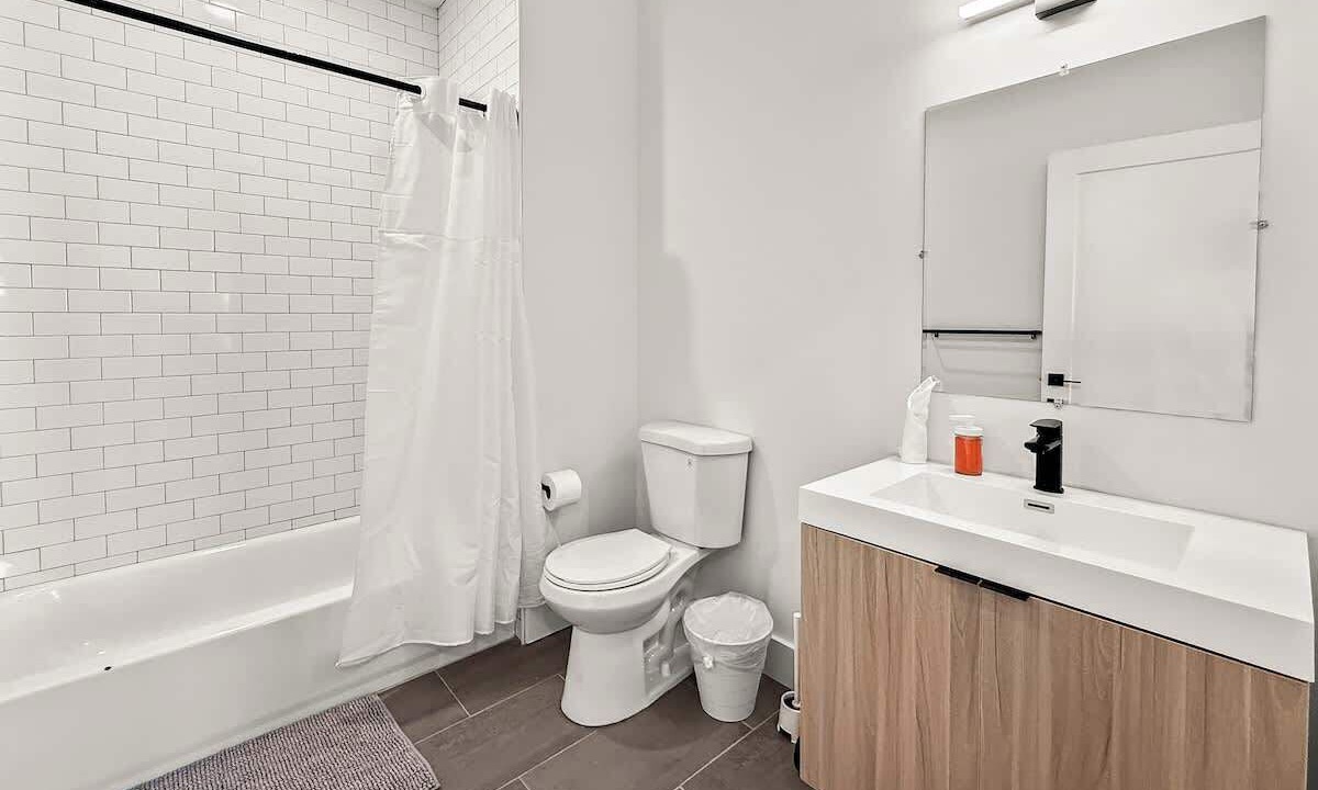 Photo of Bathroom in Olde Richmond