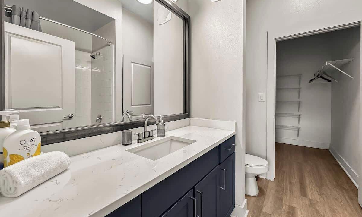 Photo of Bathroom in Deep Ellum